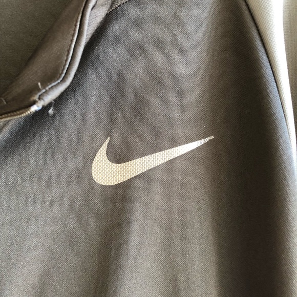 Nike Dri-Fit Full Zip Long Sleeve Jacket - Picture 3 of 7